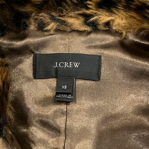 Women’s J. Crew Faux Fur Cheetah Print Fluffy Vest Sz XS - Picture 6 of 8